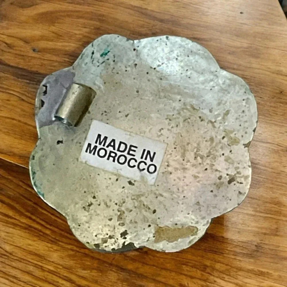 Vintage Moroccan Morocco Etched Silver Tone Floral Flower Pendant - Picture 2 of 2